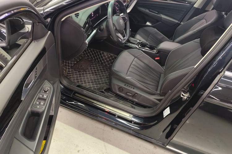 Used Volkswagen Passat 2024 330TSI Starry Elite Edition
