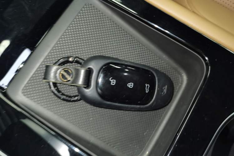 Used Li Auto ONE 2020 Extended-Range 6-Seater Version
