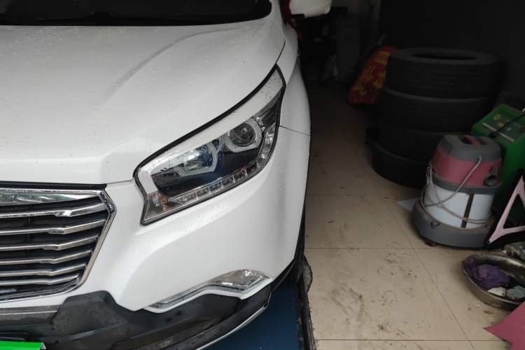 Used Huatai Santa Fe 2016 1.5T Gasoline Manual Two-Wheel Drive Elite Model