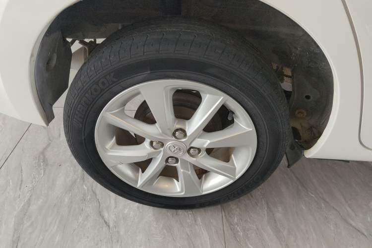 Used Toyota YARiS L 2015 1.5G Manual Xuan Dong Sunroof Special Edition
