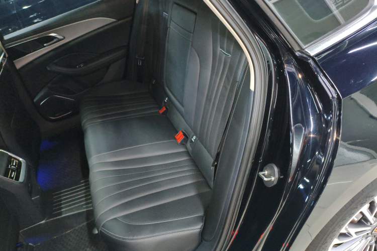 Used Hongqi H5 2024 1.5T DCT Smart Connect Flagship Edition
