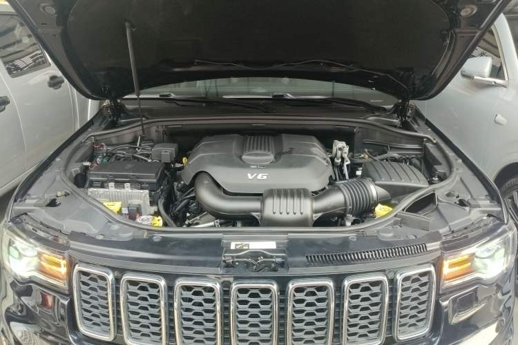 Used  Grand Cherokee 2017 3.0L Elite Navigation Edition
