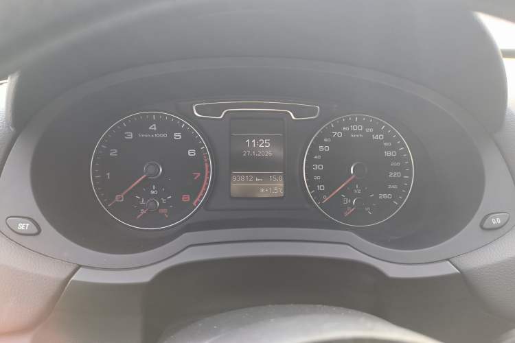 Used Audi Q3 2015 30 TFSI Comfort Model