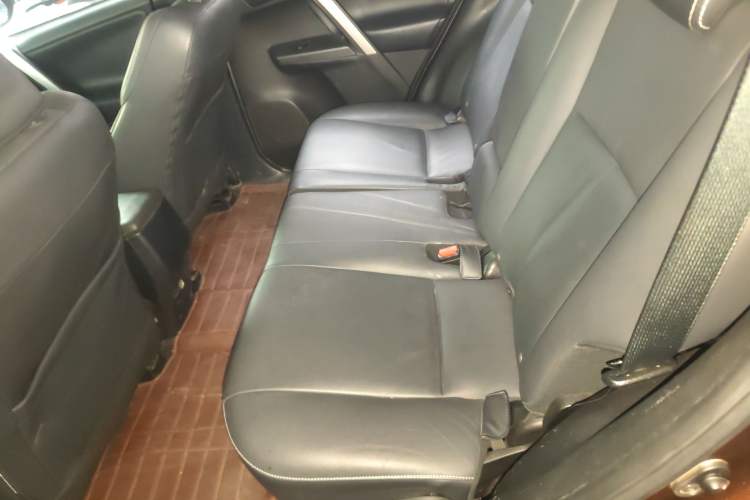 Used Toyota RAV4 2016 2.5L Automatic 4x4 Elite Edition
