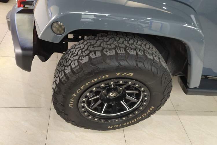 Used  Wrangler 2014 3.0L Sahara Four-Door Edition
