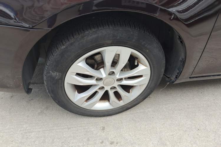 Used Geely Auto Emgrand 2014 Sedan 1.5L Manual Elite Model