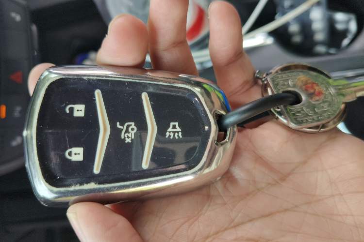 Used Cadillac XT4 2020 28T Two-Wheel-Drive Leading Version
