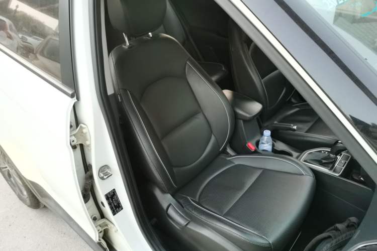 Used Hyundai ix25 2015 1.6L Automatic Two-Wheel Drive Smart GLS Trim
