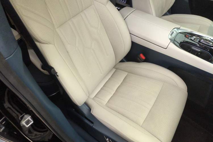 Used Zeekr 009 2022 WE Edition
