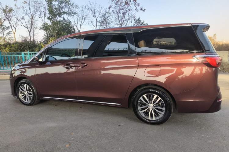 Used Buick GL8 2023 ES Lu Zun Deluxe Model
