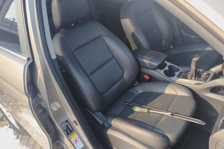 Used Changan CS75 2016 2.0L Manual Luxury Version China V Standard
