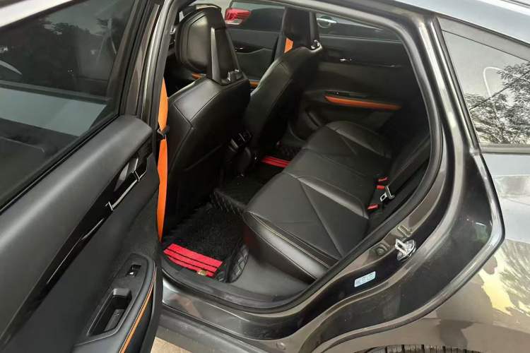 Used Changan UNI-V 2022 1.5T Prestige Version
