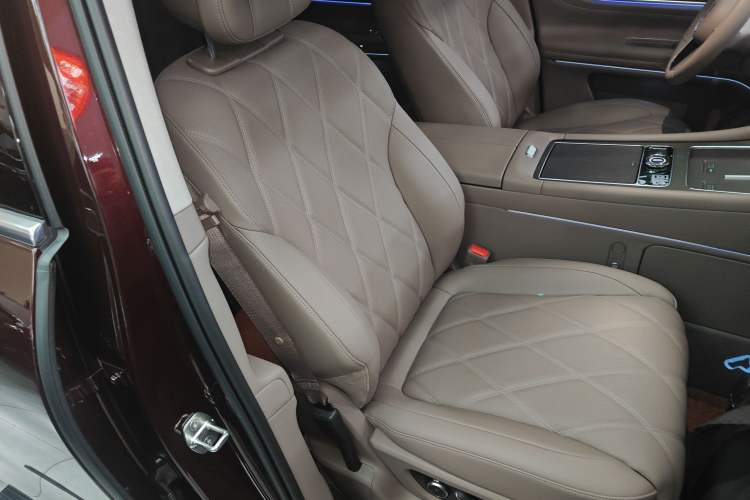 Used Hima AITO M9 2025 Extended-Range Ultra Version 52 kWh 5-Seater Edition