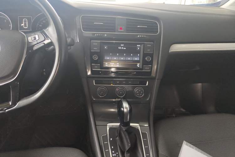 Used Volkswagen Golf 2018 1.6L Automatic Comfort Model
