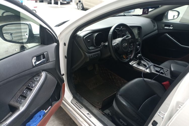 Used Kia K5 2015 2.0L Automatic LUX
