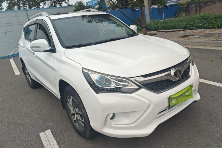 Used BYD Song 2017 Gaishi Upgrade Edition 1.5TI Manual Luxury Model
