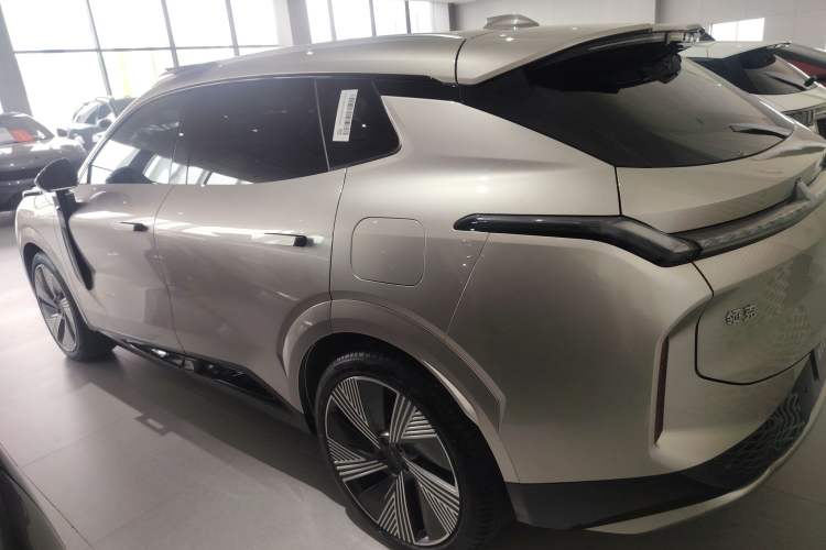 Used Lynk & Co 08 EM-P 2023 245km Ultra-Long Range Halo
