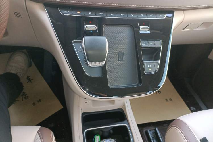 Used Bestune M9 2023 2.0T Ultimate Edition