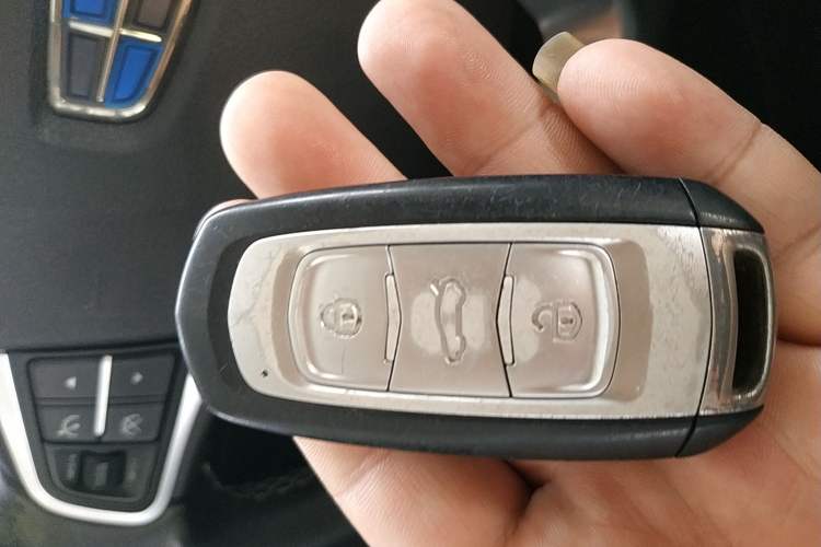 Used Geely Auto Emgrand X7 Sport 2016 1.8TD Automatic ZhiShang Model
