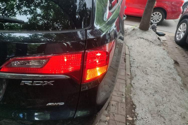 Used Acura RDX 2013 3.5L Four-Wheel Drive Luxury Edition
