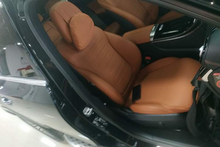 Used Mercedes-Benz GLC 2024 GLC 300 L 4MATIC Dynamic Edition 5-seater