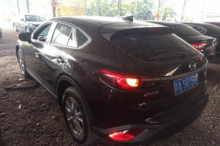 Used Mazda CX-4 2018 2.0L Automatic Two-Wheel Drive Blue Sky Dynamic Version China V Standard
