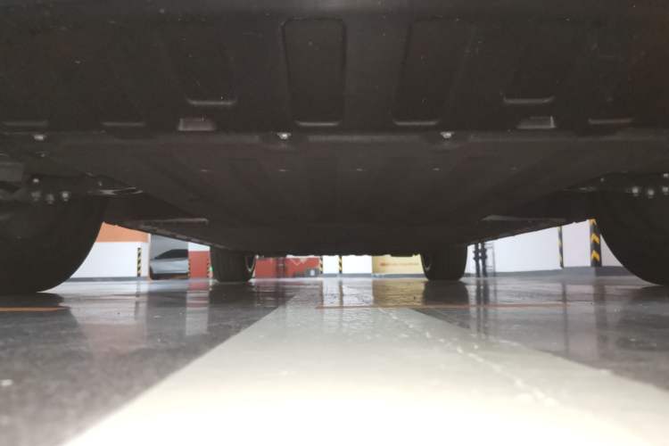 Used Dongfeng eπ eπ008 
