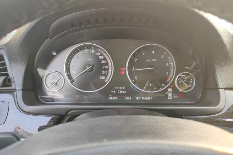 Used BMW 5 Series 2014 525Li Luxury Design Package
