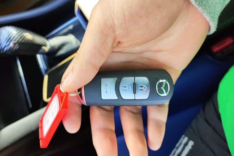 Used Mazda Atenza 2020 2.0L Blue Sky Fashion Edition
