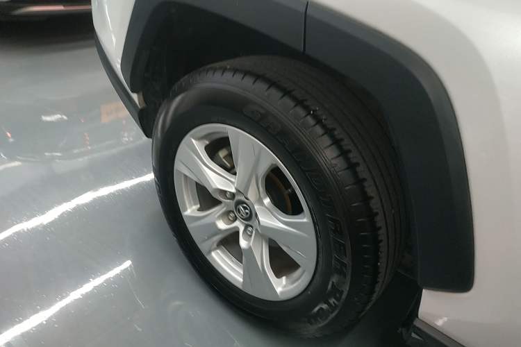 Used Toyota RAV4 2023 2.0L CVT Two-Wheel Drive Urban Edition
