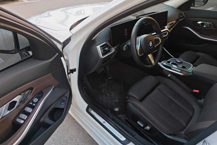 Used BMW 3 Series 2023 325Li M Sport Package
