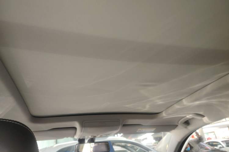 Used Volkswagen Tiguan L 2022 330TSI Automatic Two-Wheel Drive Smart Edition
