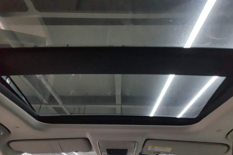 Used Honda CR-V 2023 240TURBO Two-Wheel Drive Deluxe Edition 7 Seats
