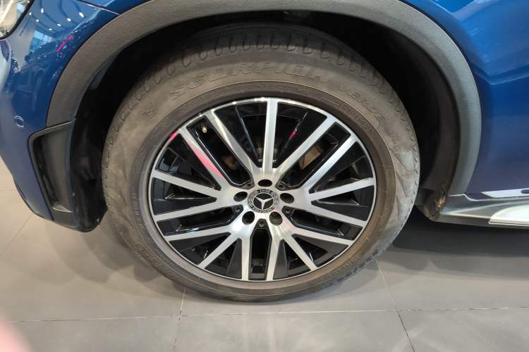 Used Mercedes-Benz GLC Coupe 2020 GLC 300 4MATIC Coupe SUV
