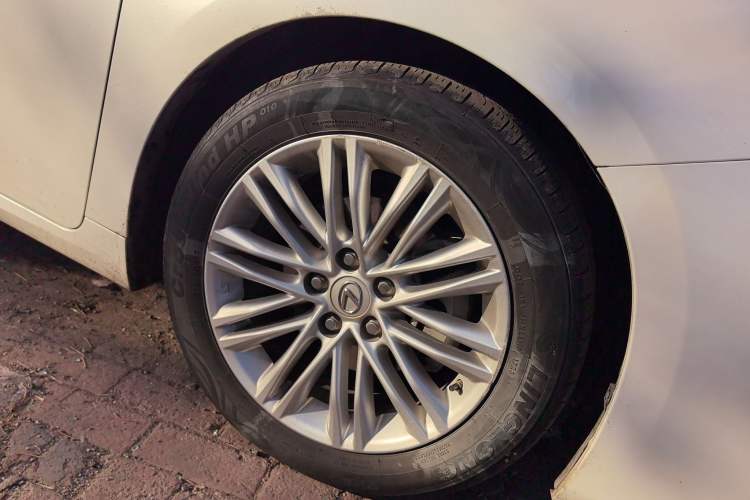 Used Lexus ES 2015 200 Elite Edition
