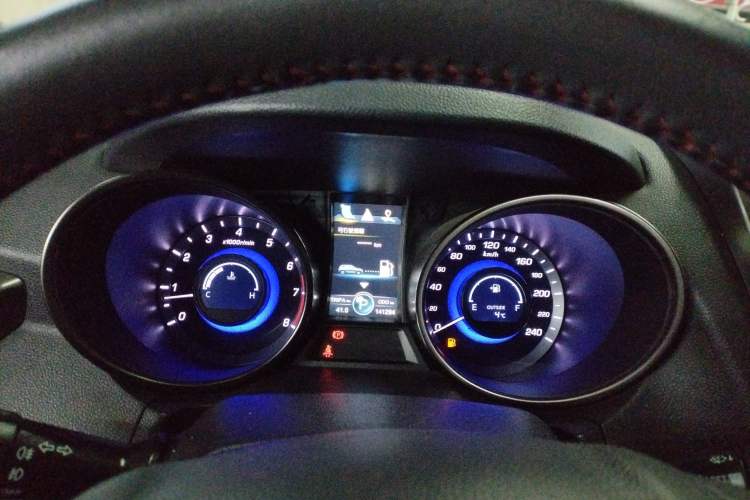 Used Changan CS75 2014 1.8T Automatic Elite Model China IV Standard
