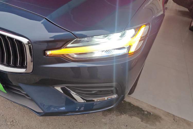 Used Volvo S60 2022 B4 Zhiyi Luxury Edition