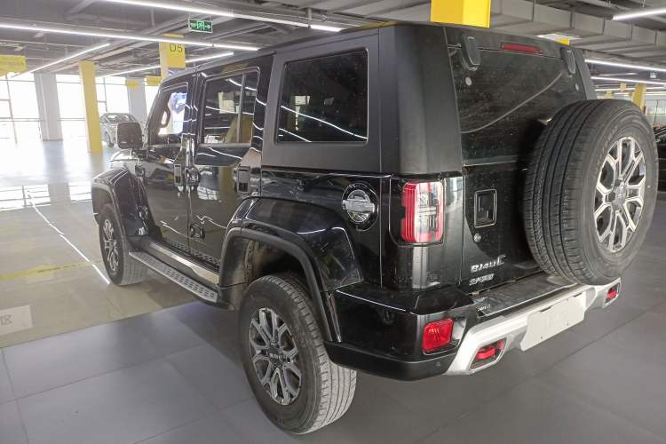 Used  BJ40 2022 2.0T Automatic Four-Wheel Drive Business Edition
