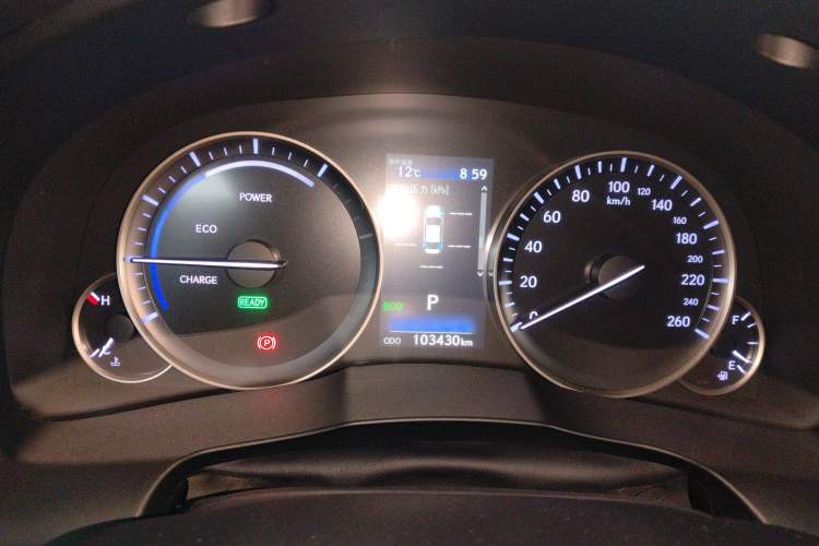 Used Lexus ES 2015 300h Comfort Edition
