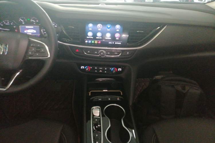 Used Buick Regal 2024 25T Deluxe Edition
