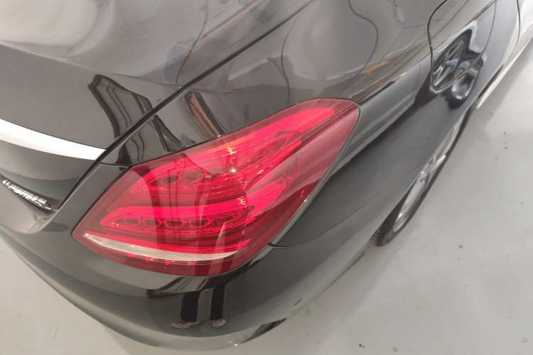 Used Mercedes-Benz C-Class 2018 C 180 L Fashion Edition Sport Version
