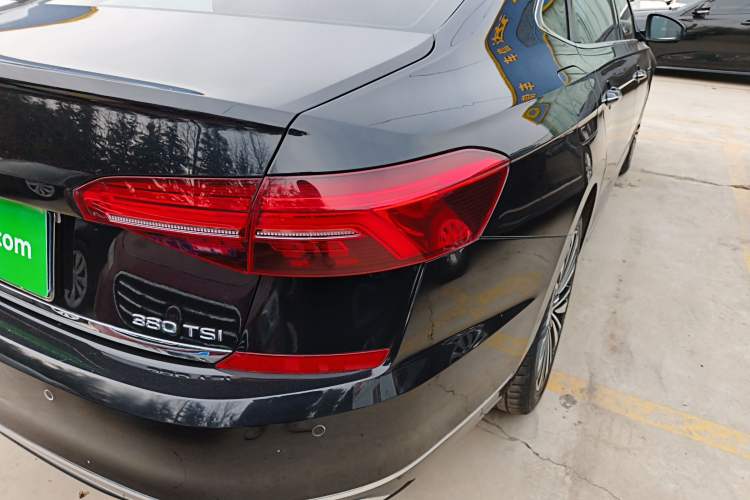 Used Volkswagen Passat 2021 330TSI Luxury Edition
