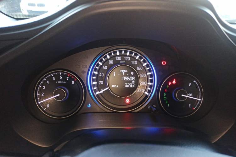 Used Honda Crider 2015 1.8L Automatic Luxury Edition
