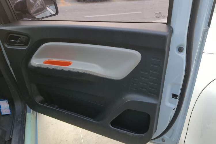 Used Wuling Hongguang MINIEV 2022 Easy Version Lithium Iron Phosphate
