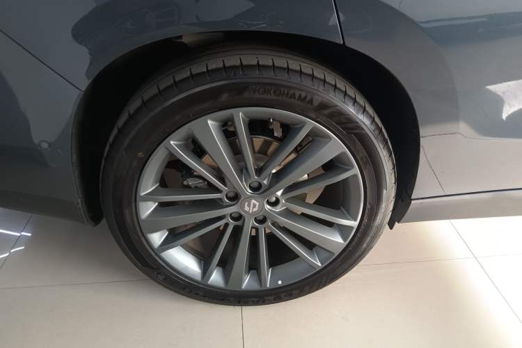 Used Leapmotor C16 2026 Extended-Range 280 LiDAR Zhizun Edition 6 Seats