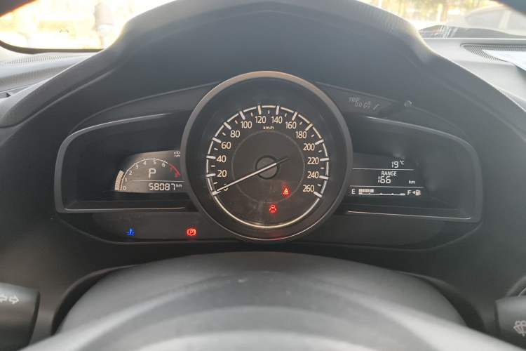 Used Mazda Mazda 3 Axela 2019 Cloud-Controlled Sedan 1.5L Automatic Luxury Model China VI Standard
