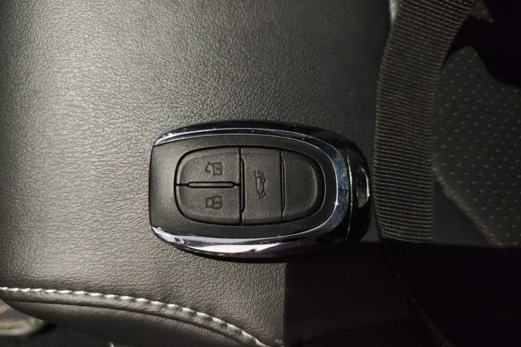 Used SAIC MAXUS EUNIQ 5 2020 1.3T PLUG-IN Elite Edition
