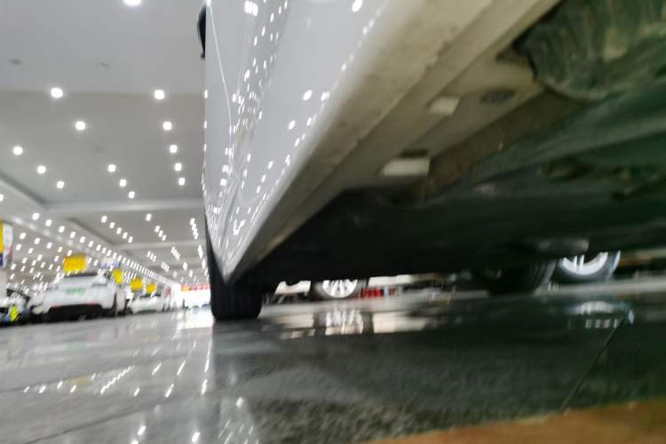 Used BMW 5 Series 2014 520Li Elegant Model
