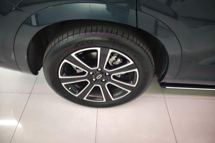 Used Hima AITO M7 2024 1.5T Intelligent Driving Rear-Drive Ultra Version 6 Seats
