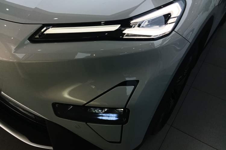 Used  S05 2024 510 Plus Pure Electric Version
